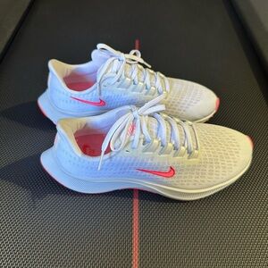 Nike Air Zoom Pegasus 37 VT
White Sunset Pulse (Women's)
